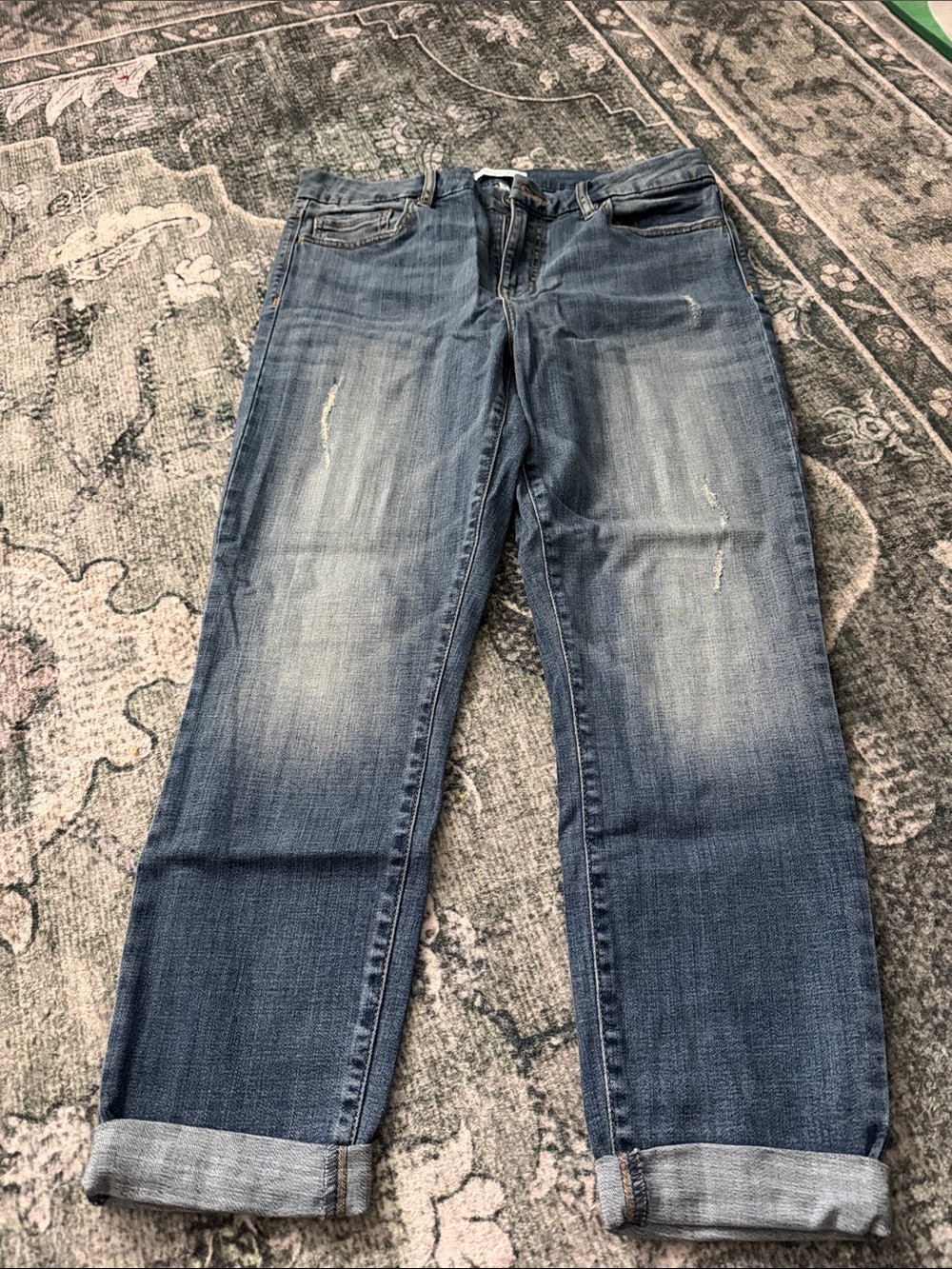 Women's Cropped Ankle Jeans in Medium Blue